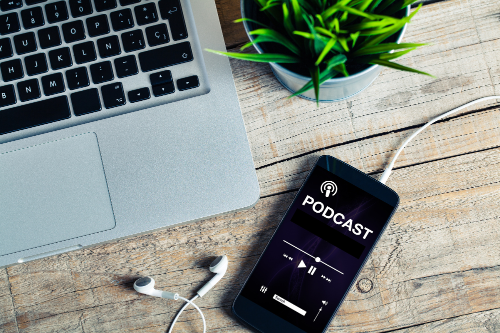 Best Business Podcasts You Should Listen To For Tips